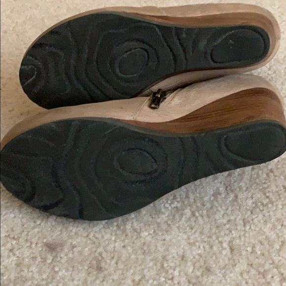 Boutique platform booties. Boutique unique. 8 - Picture 4 of 4